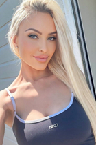 Pretty girl lilly from london with Blonde hair age 33 photo-7