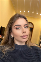 Date ukrainian diana from lviv with Light Brown hair age 21 photo-6