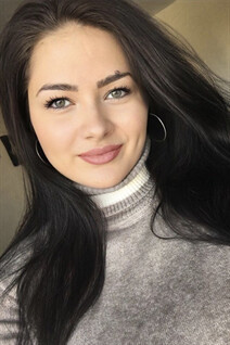 Romance tours to ukraine with julia from kherson with Dark Brown hair age 24