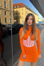 Chica de kadiz kateryna con pelo Marrón claro y edad 34 photo-2