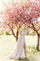 Beautiful woman of ukrainian tatiana from rivne with Light Brown hair age 33 photo-36