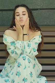 Ukrainian girl for marriage julia from kharkiv with Dark Brown hair age 22