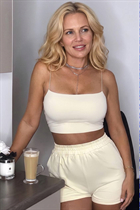 Ukrainian woman natalia from kyiv with Blonde hair age 54 photo-2