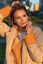 Dating a ukrainian woman yana from kiev with Light Brown hair age 37 photo-16