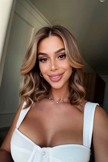 Ukrainian wife from liverpool olena with Dark Brown hair age 29