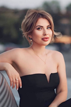 Date ukrainian anna from kharkov with Blonde hair age 41 photo-4