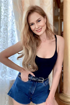 Bride from barcelona olena with Blonde hair age 36