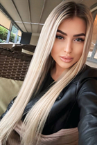 Chica de geneve viktoria con pelo Rubio y edad 38 photo-40