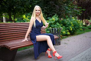Wife from Ukraine valeria from zaporozhye with Blonde hair age 25 photo-15