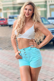 Pretty Ukrainian woman viktoriya from kharkiv with Blonde hair age 45