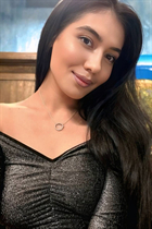 Belle fille ukrainienne alina de kyiv avec Brunette cheveux, âge 22 photo-1