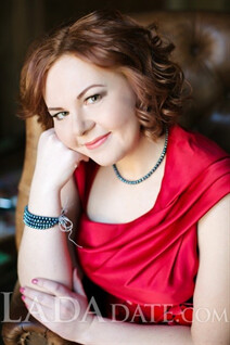 Beautiful in ukrainian anna from saint-petersburg with Dark Brown hair age 36