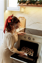 Date ukrainian girl nataliia from kryvyi rih with Blonde hair age 31 photo-2