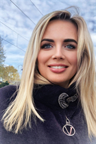 Dating a german woman julia from cologne with Black hair 43 years old photo-8