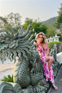 Bride from baku emilia with Dark Brown hair age 44