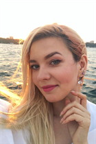 Dating a ukrainian girl victoria from odessa with Blonde hair age 33 photo-5