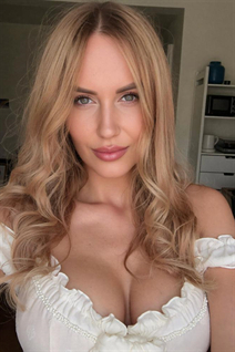 Single ukrainian girl katerina from odesa with Blonde hair age 36
