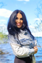 Esposa ucraniana de dnepr anna con pelo Negro y edad 47 photo-5