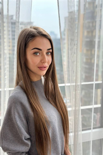 Belles femmes ukrainiennes julia de kiev aux cheveux Chatain clairs, age 36