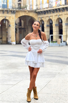 Jolie fille nadezhda de madrid avec Brunette cheveux, âge 42 photo-9