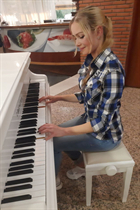 Chica en Ucrania marina de obermaiselstein con pelo Rubio y edad 44 photo-60