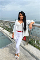 Bride from london julia with Black hair age 39 photo-2