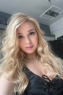 Jolie fille ukrainienne elena de kiev avec Blond cheveux, âge 33