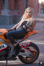 Ukrainian bride anna from kiev with Blonde hair age 36 photo-4