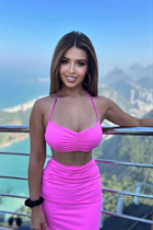 Girl from barcelona juliette with Light Brown hair age 28 photo-3