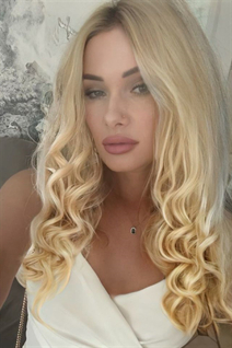 Date ukrainienne oksana de kiev avec Blond cheveux, âge 44
