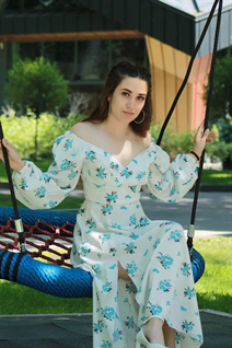 Fille ukrainienne pour le mariage julia de kharkiv avec Brunette cheveux, âge 22