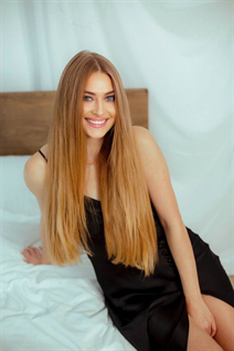 Stunning Ukrainian woman anna from krivoy rog with Blonde hair age 33