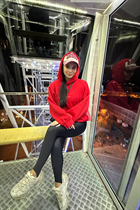 Ukrainian girl sofia from lviv with Dark Brown hair age 19 photo-7