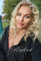 zagreb bride viktoria with Blonde hair age 38 photo-24