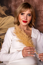Stunning Ukrainian bride ludmila from vinnytsia with Blonde hair age 44 photo-3