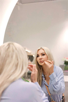 london bride tatiana with Blonde hair age 49 photo-13