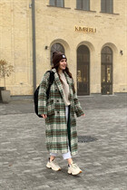 Beautiful Ukrainian bride svetlana from kiev with Dark Brown hair age 46 photo-5