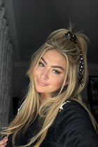 Perfect woman paula from toronto with Light Brown hair age 33 photo-22