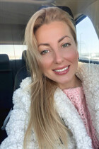 Perfect woman victoria from vienna with Blonde hair age 43 photo-12