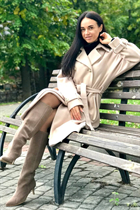 Femme célibataire ukrainienne alena de bergen avec Noirs cheveux, âge 37 photo-1