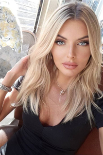 Beautiful ukrainian woman anna from dnepr with Blonde hair age 35