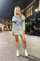 Dating a german girl irina from berlin with Blonde hair 41 years old photo-7