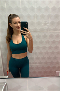 Rencontre une femme ukrainienne kateryna de dnepr avec Chatain clairs cheveux, âge 34