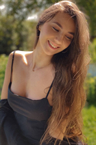 Épouse d'Ukraine olena de lviv avec Noirs cheveux, âge 24 photo-9