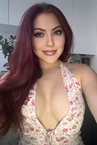 Femme parfaite olesya de paris avec Chatain clairs cheveux, âge 19 photo-49