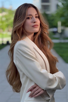 Femme ukrainienne de kiev karina avec Chatain clairs cheveux, âge 30 photo-10