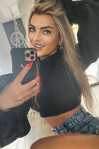 Femme roumaine maria de bucharest avec Blond cheveux 38 ans photo-10