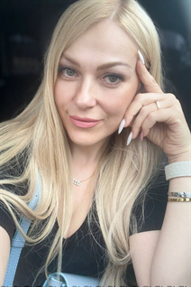 Sortir avec une fille allemande liliya de berlin avec Blond cheveux 47 ans