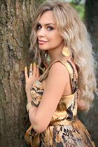 Ukrainian woman for dating viktoriia from kharkov with Blonde hair age 53 photo-5