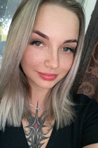 Beautiful wife from Ukraine alona from poltava with Blonde hair age 23 photo-5